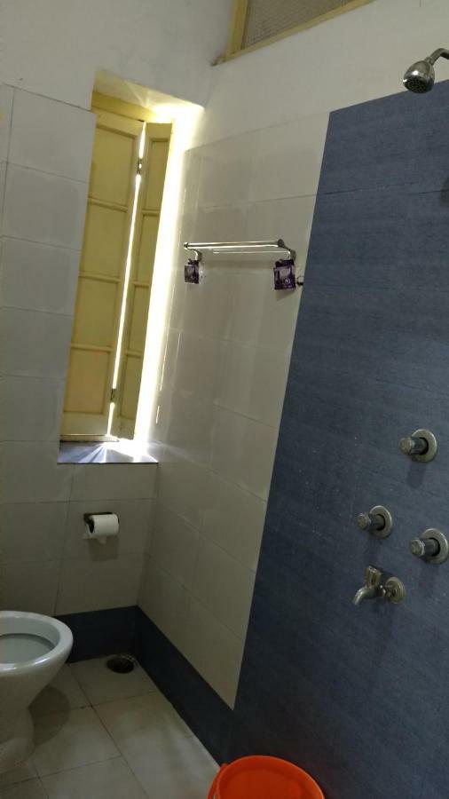 Ywca Gallway Guest House โกลกาตา ภายนอก รูปภาพ