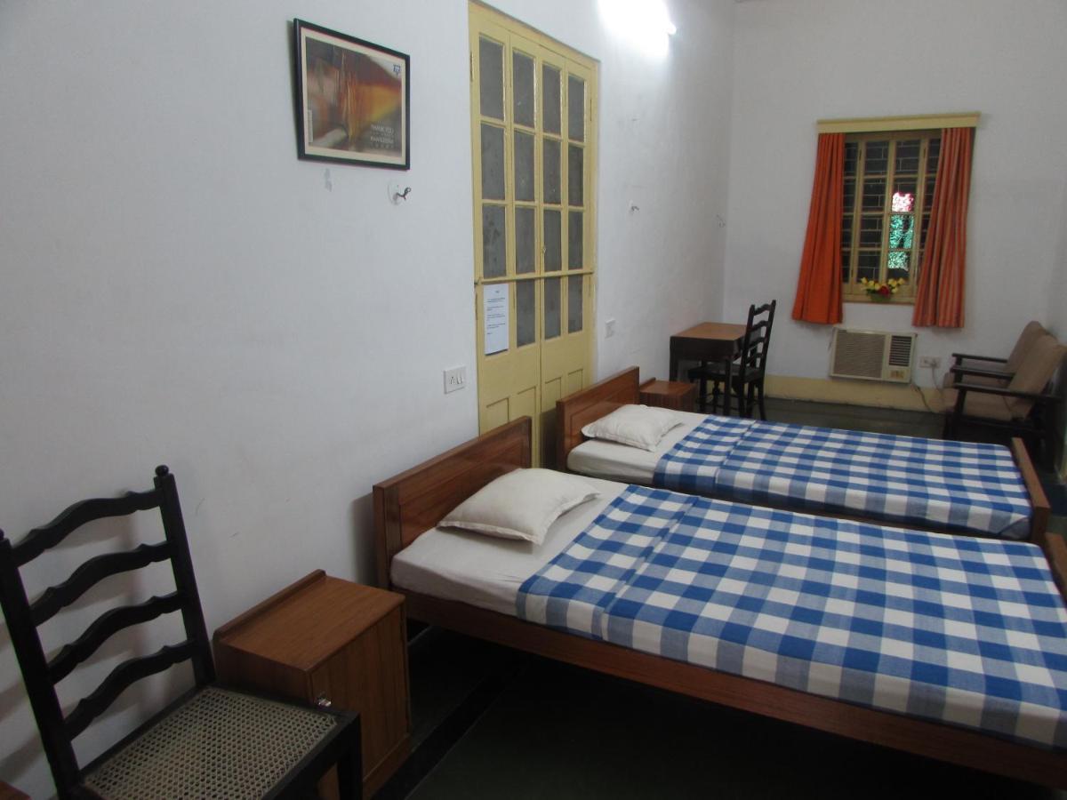 Ywca Gallway Guest House โกลกาตา ภายนอก รูปภาพ
